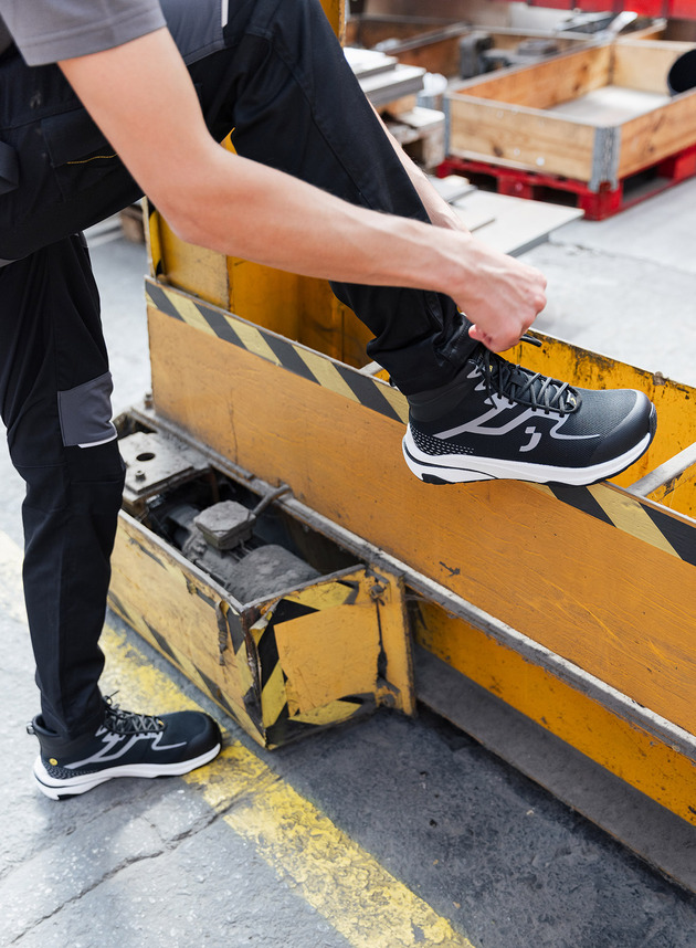 Obuv kotníková SAFETY JOGGER FREEDOM S1PS MID ESD